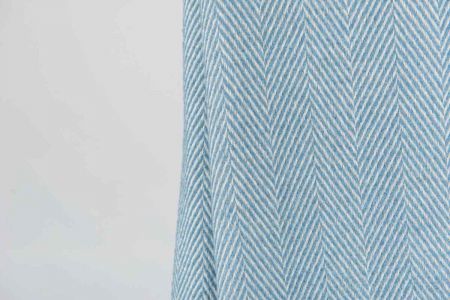 Alternative view of Beat Collection - Coperta art. Fish misto lana con frange - Carta zucchero