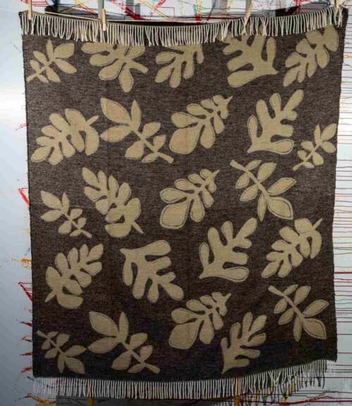 Alternative view of Beat Collection - Plaid art. Foliage misto lana con frange - Camel