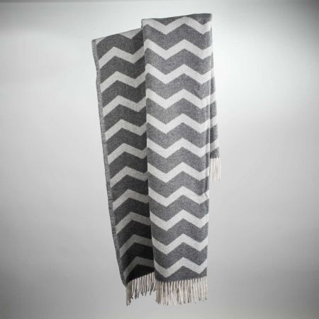 Alternative view of Beat Collection - Plaid art. Agnes misto lana con frange - col perla-grigio