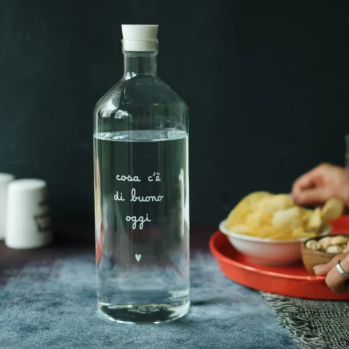 Alternative view of Simple Day - Bottiglia Cosa c'è di buono oggi