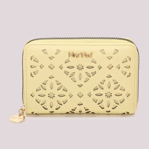 Mimi Muà - Portafoglio Medio con Motivo Traforato in Ecopelle - Giallo chiaro