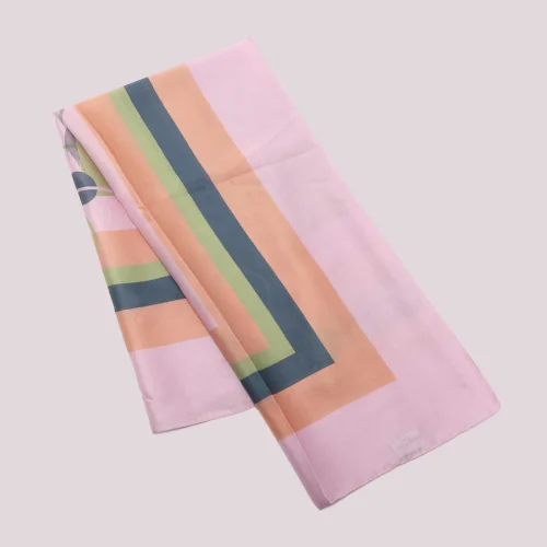 Alternative view of Mimi Muà - Foulard con Cornici Multicolor 90x90 cm - Lilla