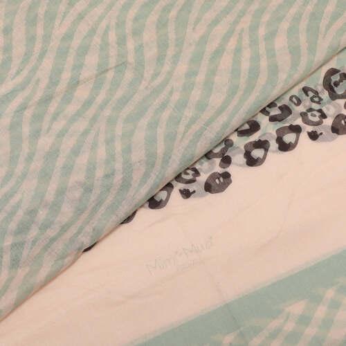 Alternative view of Mimi Muà - Foulard con Stampa Animalier 135x135 cm - Verde Pastello