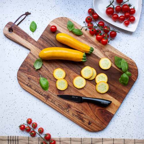 Alternative view of Simple Day - Tagliere In cucina ci vuole amore